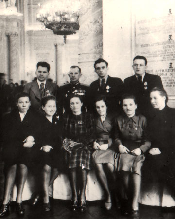      XI  , 1949.